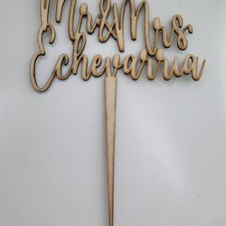 Mr & Mrs Echevarría Wood Cake Topper 