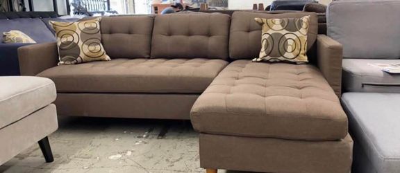 New 86x59 reversible sectional couch / free delivery