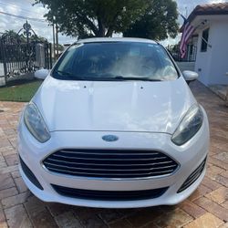 2016 Ford Fiesta