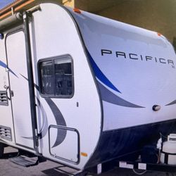 2019 Coachworks 17RD