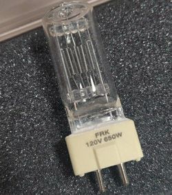 ARRI FRK Lamps 3-(650W/120V) 1-HPL( 750W/120V)