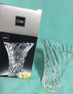 Crystal vase