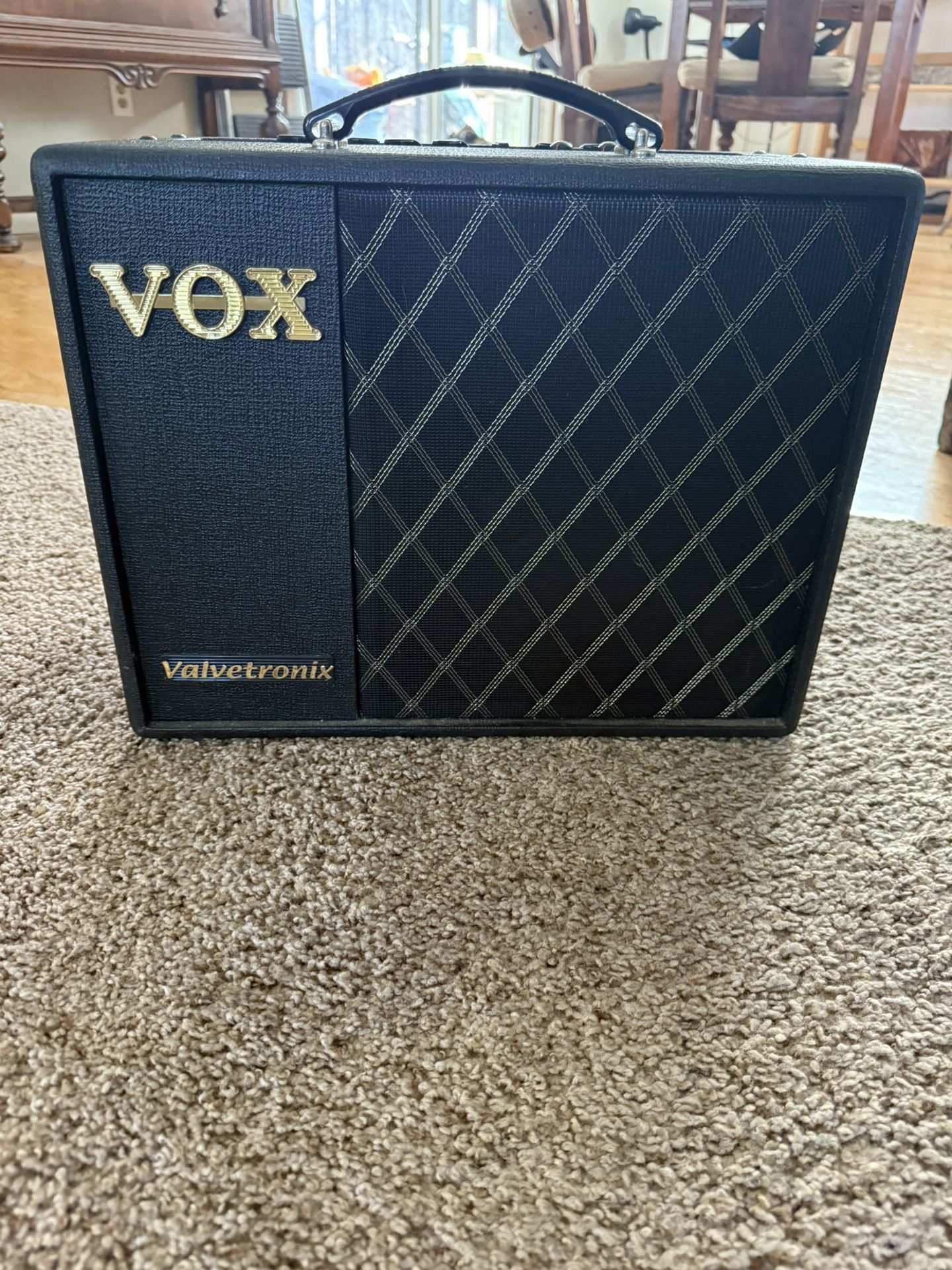 VOX Valvetronix Guitar Amp