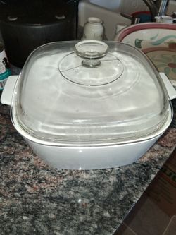 Vintage carning ware 5 quarts.4inch deep