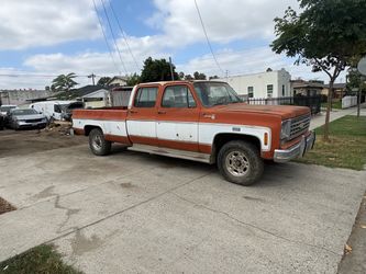 1975 Chevy Silverado c30 3+3
