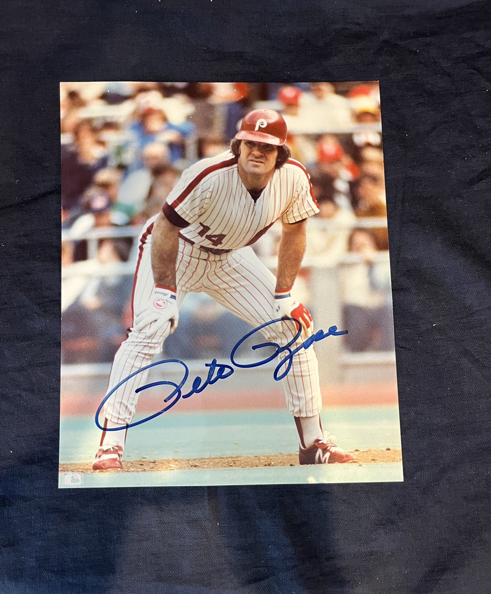 PETE ROSE AUTOGRAPHED SIGNED PHOTO Philadelphia Phillies