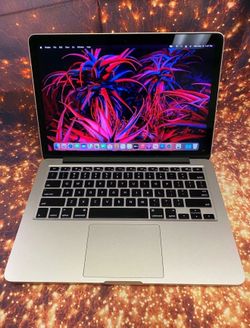 Macbook pro 12,1 8gb ram 256 gb storage