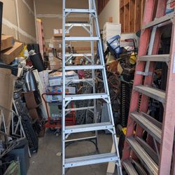 8 Ft Ladder With Paint Tool Shelf 