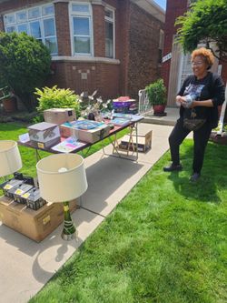 1700 E 85th St Yard Sale