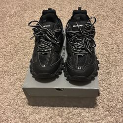 Balenciaga Runner 
