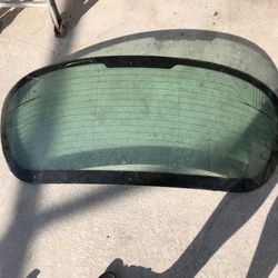  Back Window Glass For a 2001 Jaguar S Type 3.0 V6