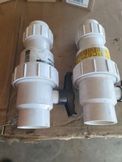 1-1/2" PVC Ball/Check Valve Combo with Union 20 each