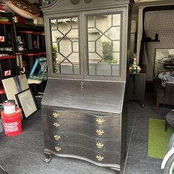 Antique Hutch With Drawers