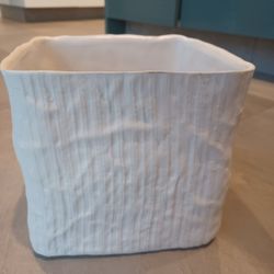 Flower Pot Planter 6"T By 7"W