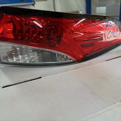 2020 - 2025 toyota corolla right tail light