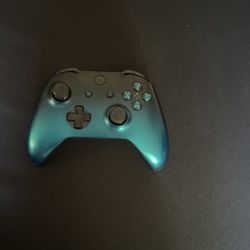2 Tone Xbox One controller 