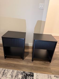 Set of 2 Black Nightstands with Drawer and Shelf