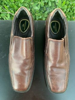 Men’s dress shoes, size 10 M