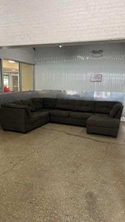 Large Dark Gray L Shaped Sectional Couch (Free Delivery)