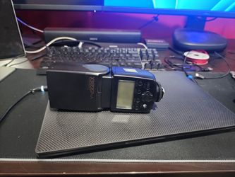 YONGNUO flash