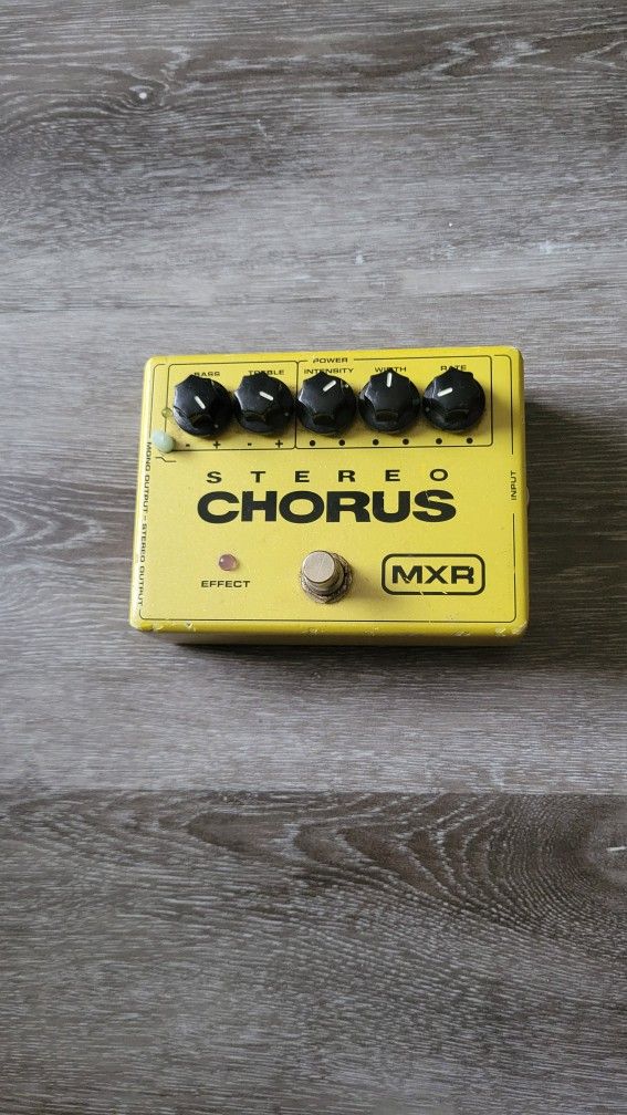 MXR Stereo Chorus Electric Guitar Effect Pedal for Sale in Pompano
