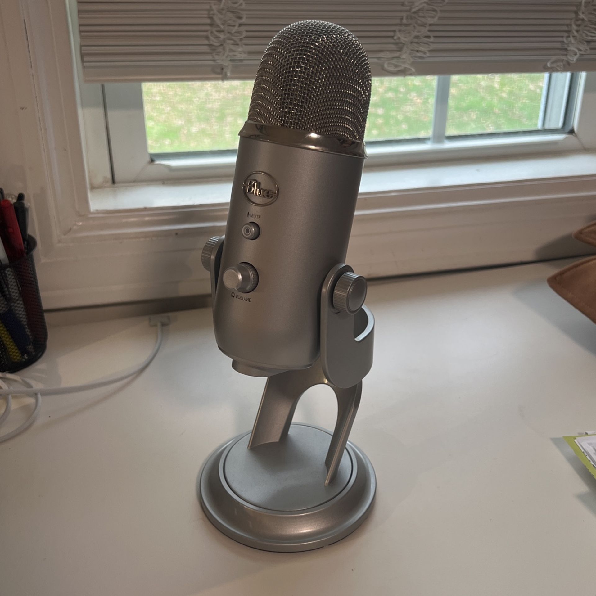 Microphone
