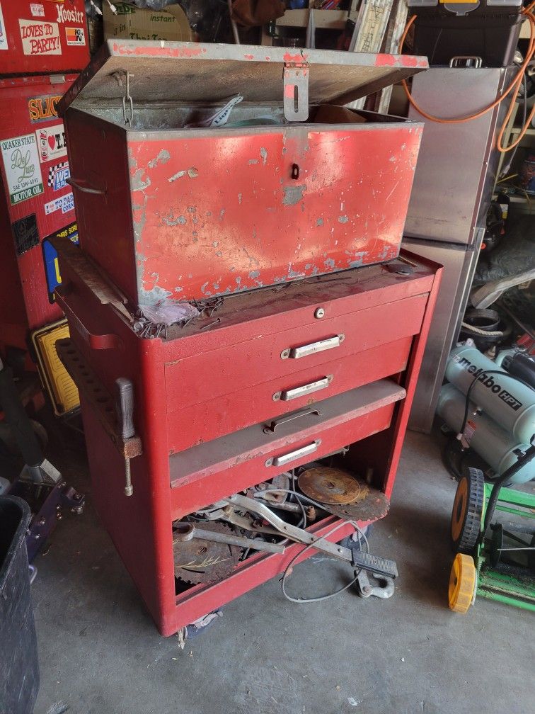 TOOL BOX