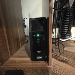 APC 1500v Back-Up Power Supply, UPS (Uninteruptable Power Supply)