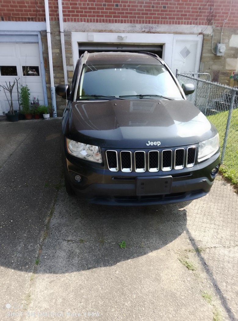 2011 Jeep Compass 4x4 For Parts