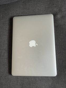 MacBook Air (13-inch, 2017) 2.2 GHz Dual-Core Intel i7