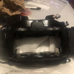 2011-2014 Ford Mustang Gt Brembo Front Caliber Set