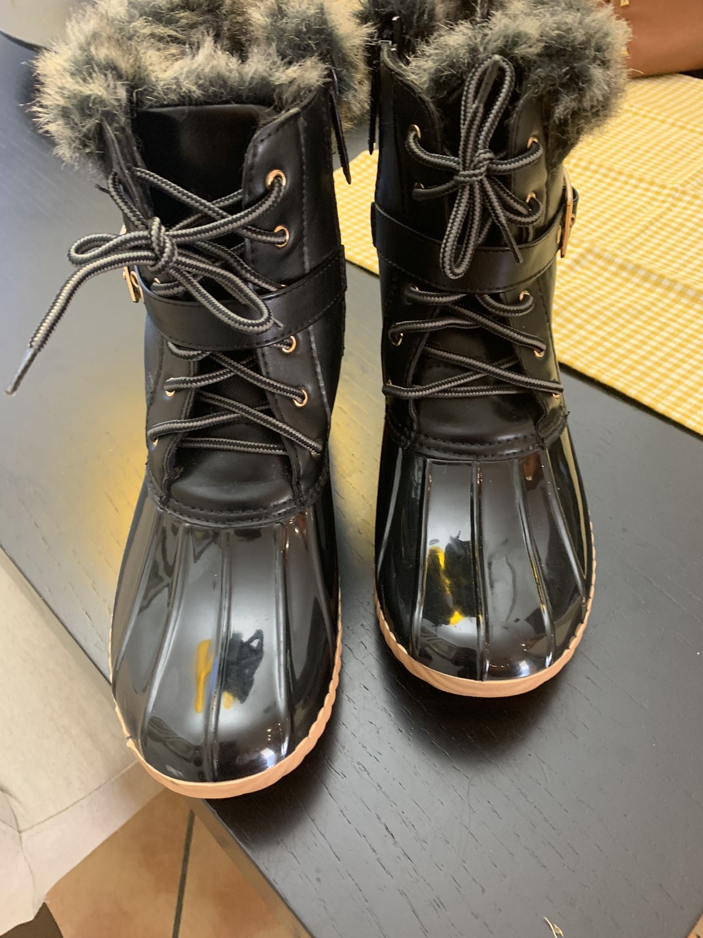 Boots Natural Breeze Faux Fur