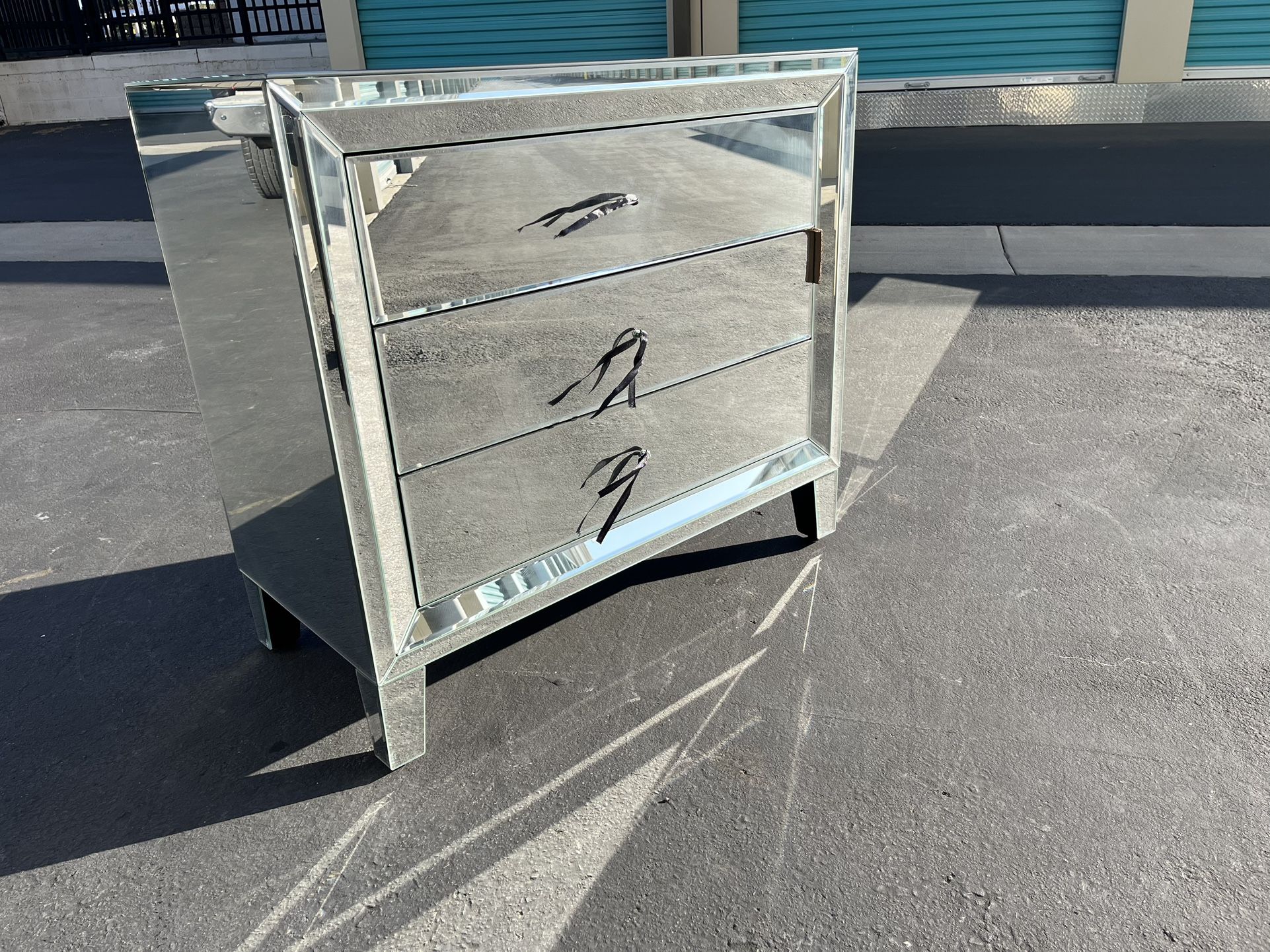 Mirrored 3-Drawer Nightstand