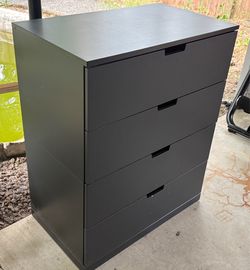 Black 4 drawer dresser with soft close drawers