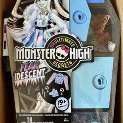 Monster High Skulltimate Secrets Fearidescent Frankie Stein Doll NEW!