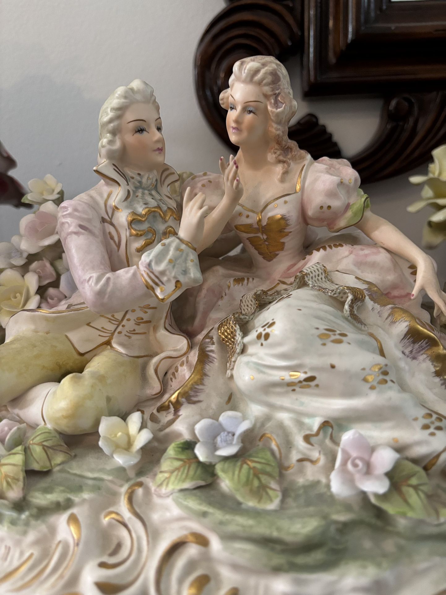 Porcelain Lamp/Music Box Figurine.