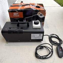 1000 Watt Fog Machine w/ Remote