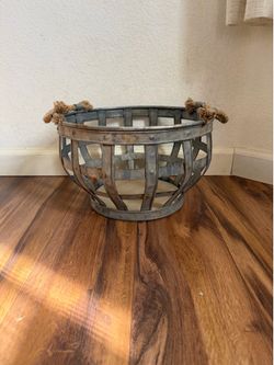 Rustic basket