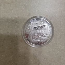 Donald Trump 1 Oz 999 Silver Coin 