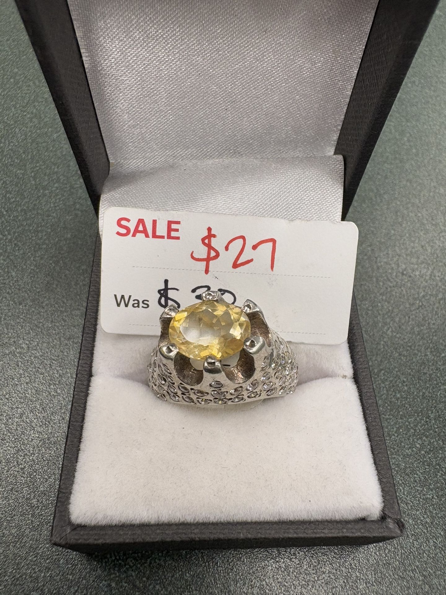 (DETAILS BELOW) Silver Ring