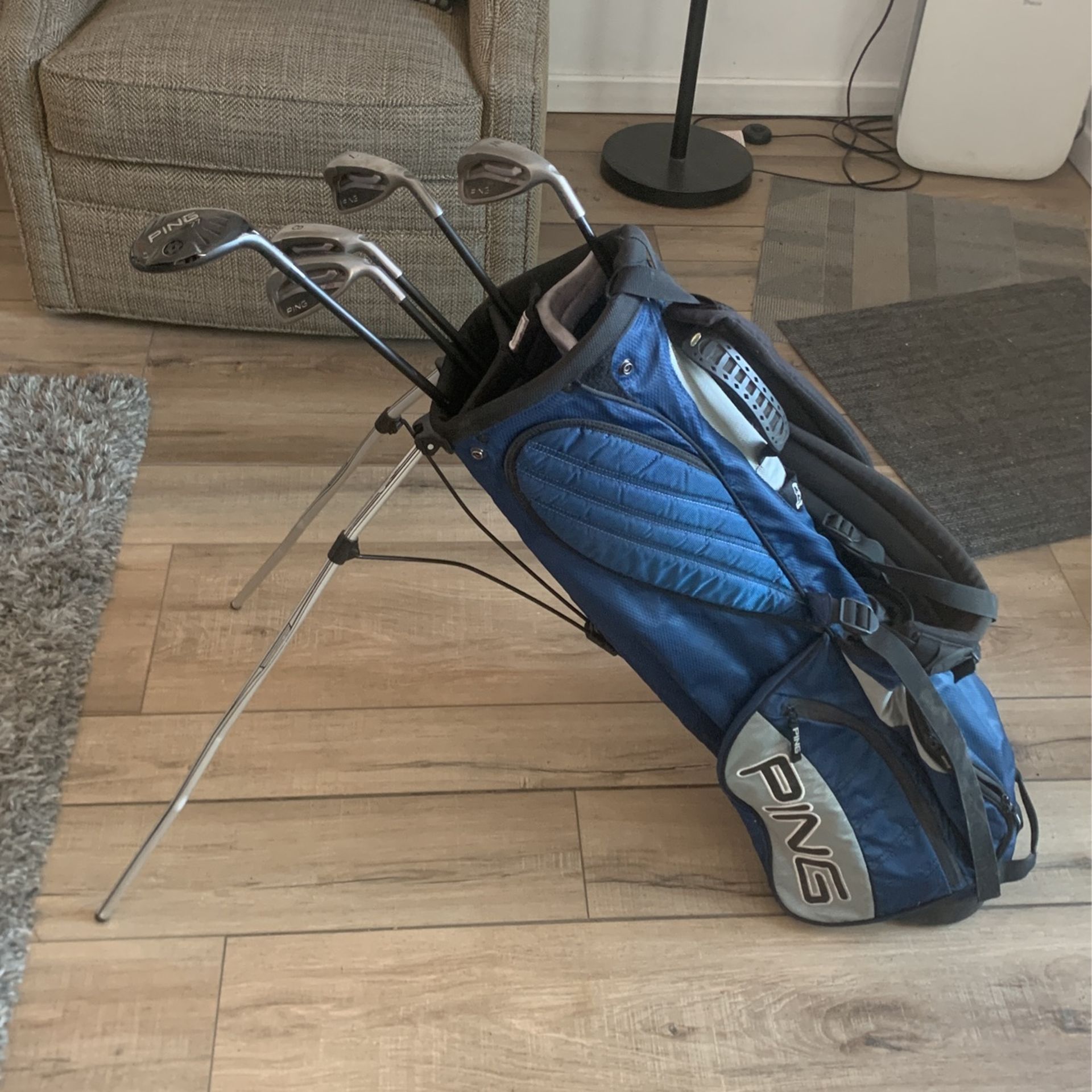 Ping G 25 Blue dot Golf clubs Irons  7,8,9,wedge,27°