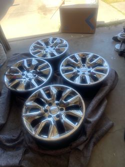 Chrome 6-Lug Wheel; 22x9; 28mm Offset