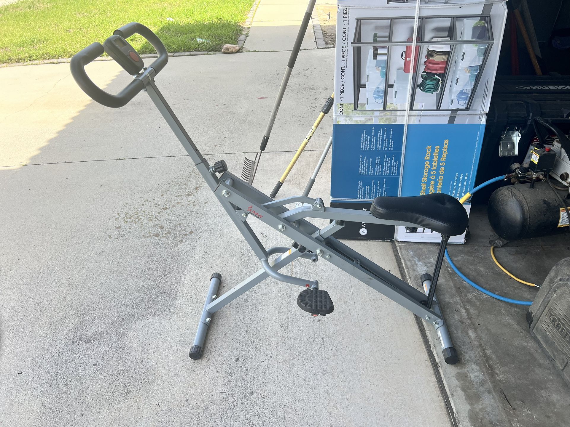 Squat Assist Resistant Trainer