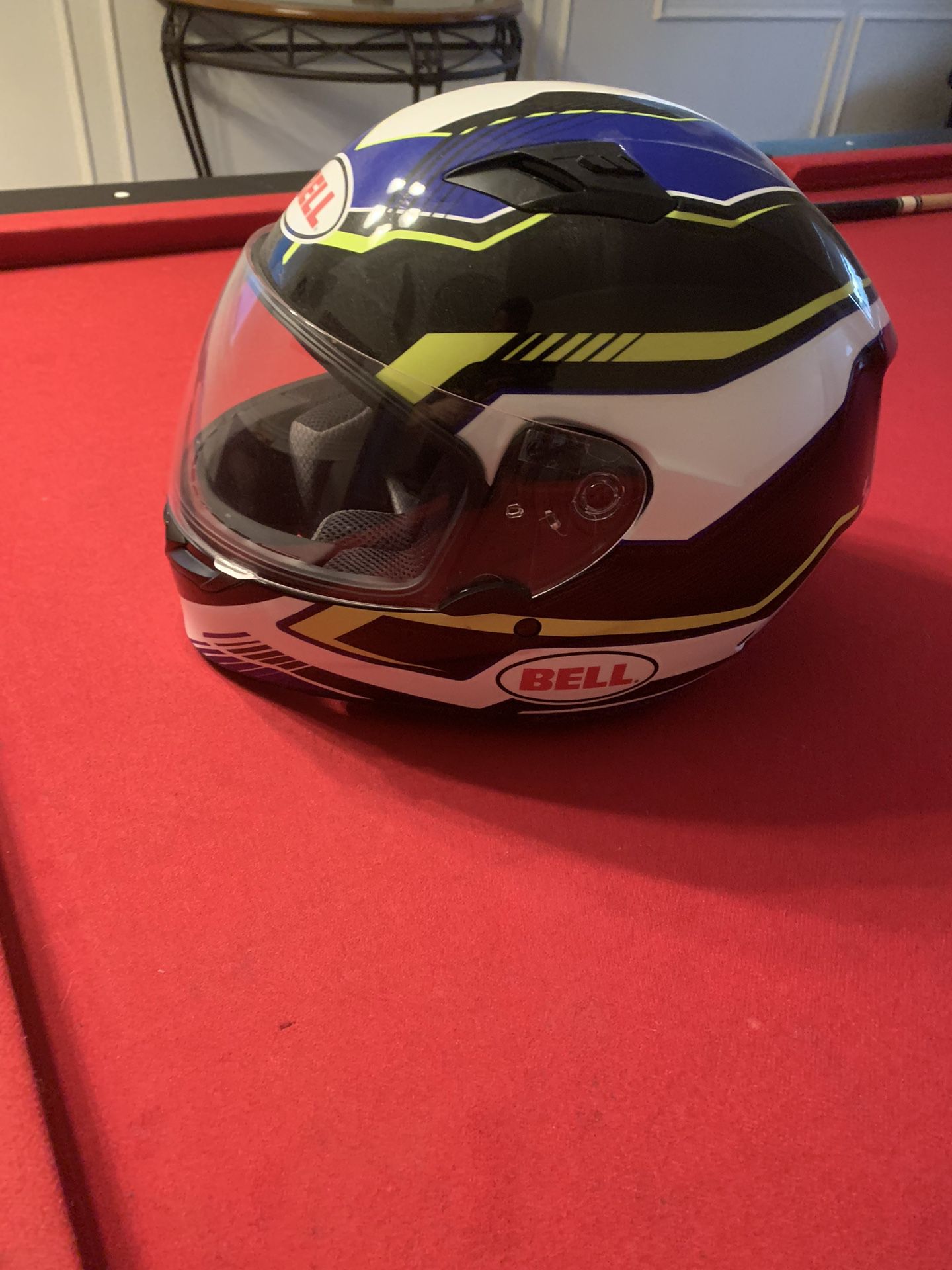 Bell Motorcycle Helmet E9 XL