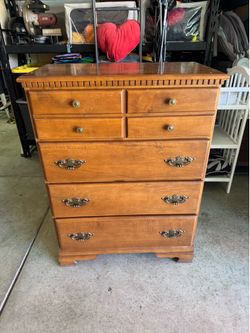 Dresser solid wood👍