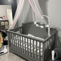 Baby Crib Never Use 