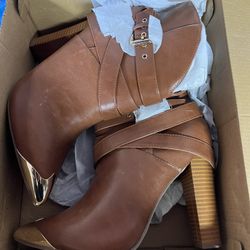 Brand New Shoedazzle Boots. SZ 8 