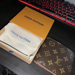 Men’s Wallet, Need Picked Up Today