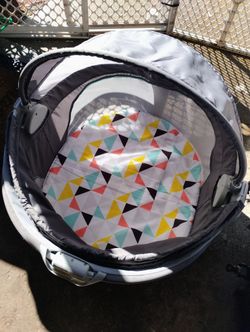 Fisher Price On The Go Portable Bassinet Dome
