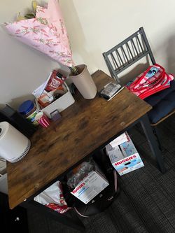Small table and 1 chair